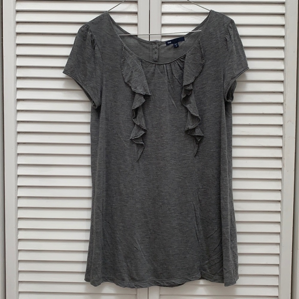 4/$15 sale Gap women shirt